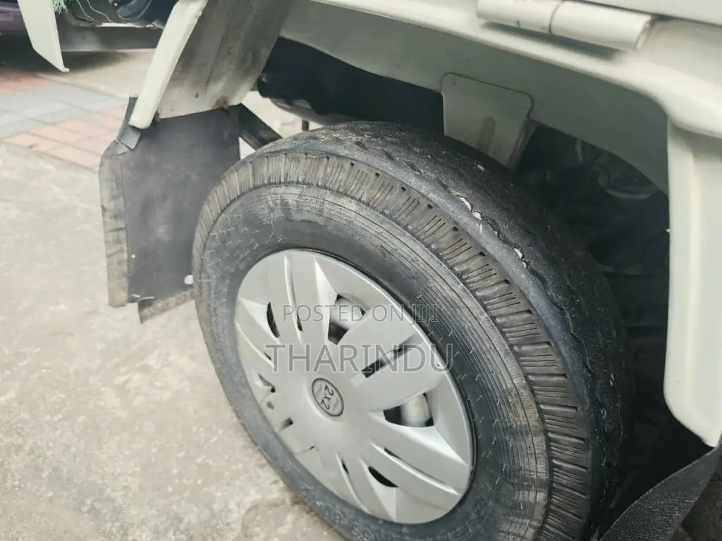 Daihatsu Hijet 2010 Lorry (Used)