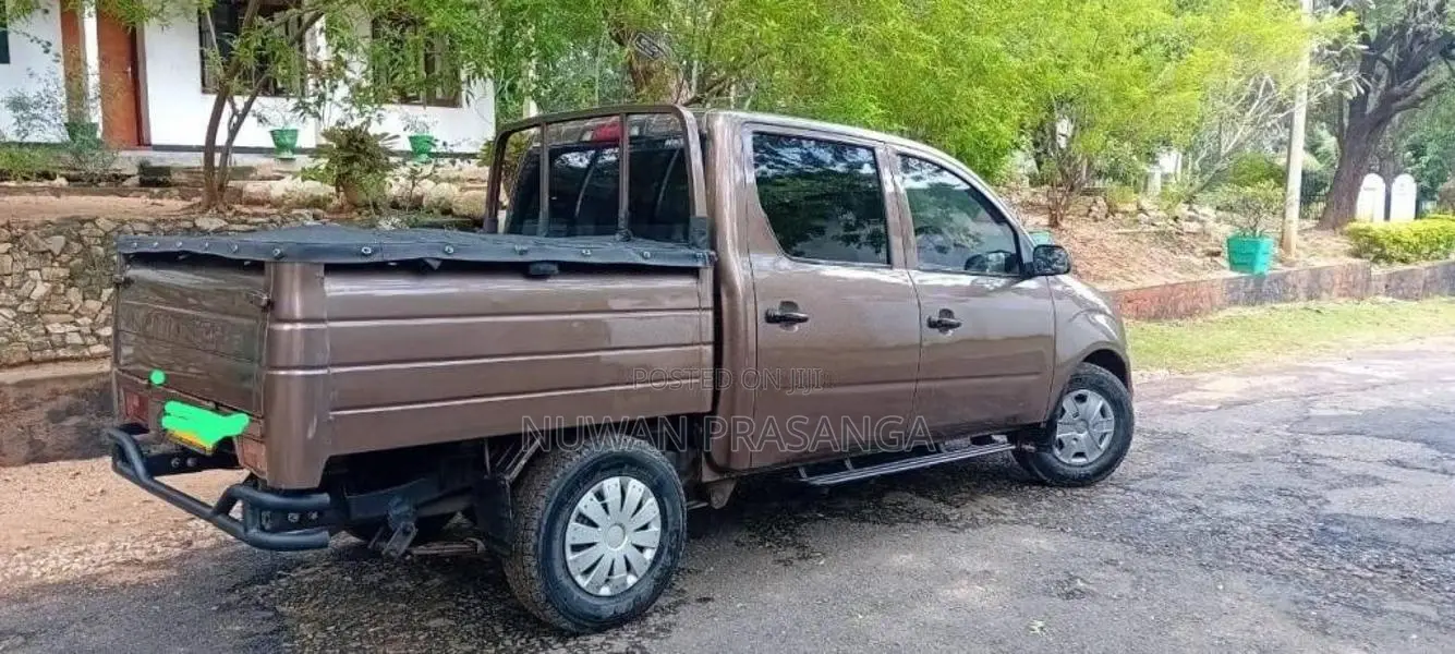 Mahindra GENIO Dx Vx 2013 Crew Cab (Used)