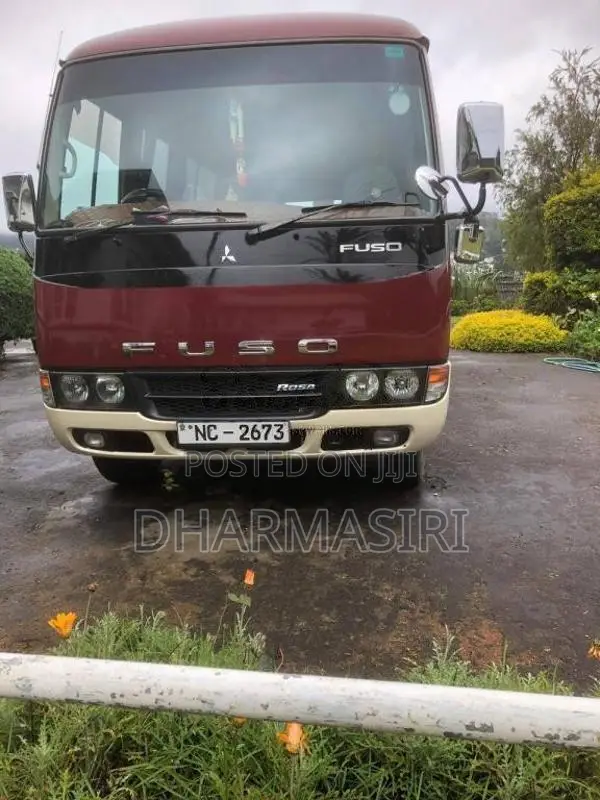 Mitsubishi Bola Rosa 2015 Bus (Used)