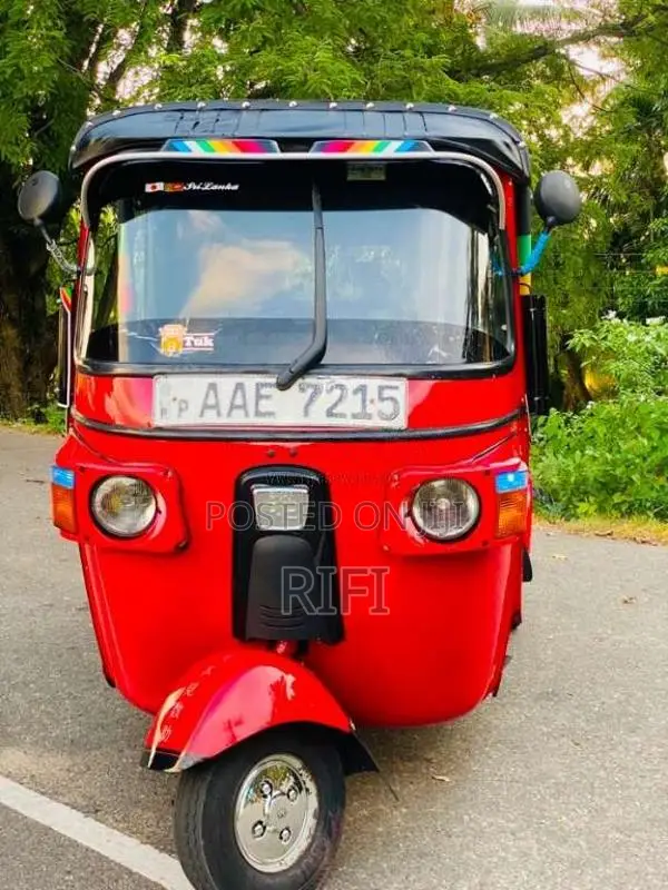 Bajaj 4 Stroke 2013 Three Wheel (Used)