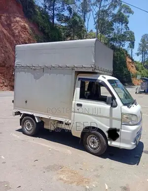 Daihatsu Hijet 2012 Lorry (Used)