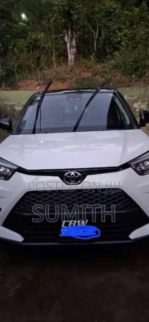 Toyota Raize 2025 SUV (Used)