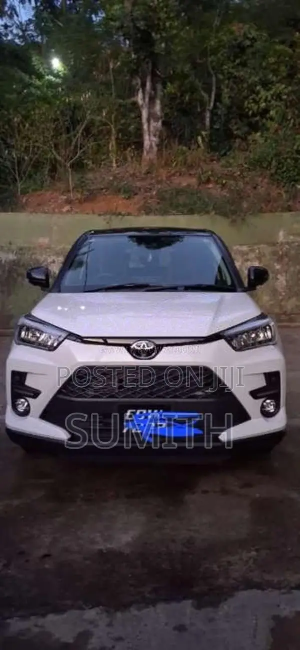 Toyota Raize 2025 SUV (Used)
