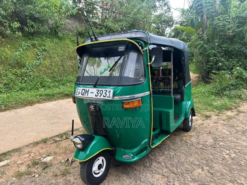 Bajaj 4 Stroke 2007 Three Wheel (Used)