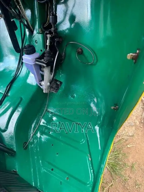 Bajaj 4 Stroke 2007 Three Wheel (Used)