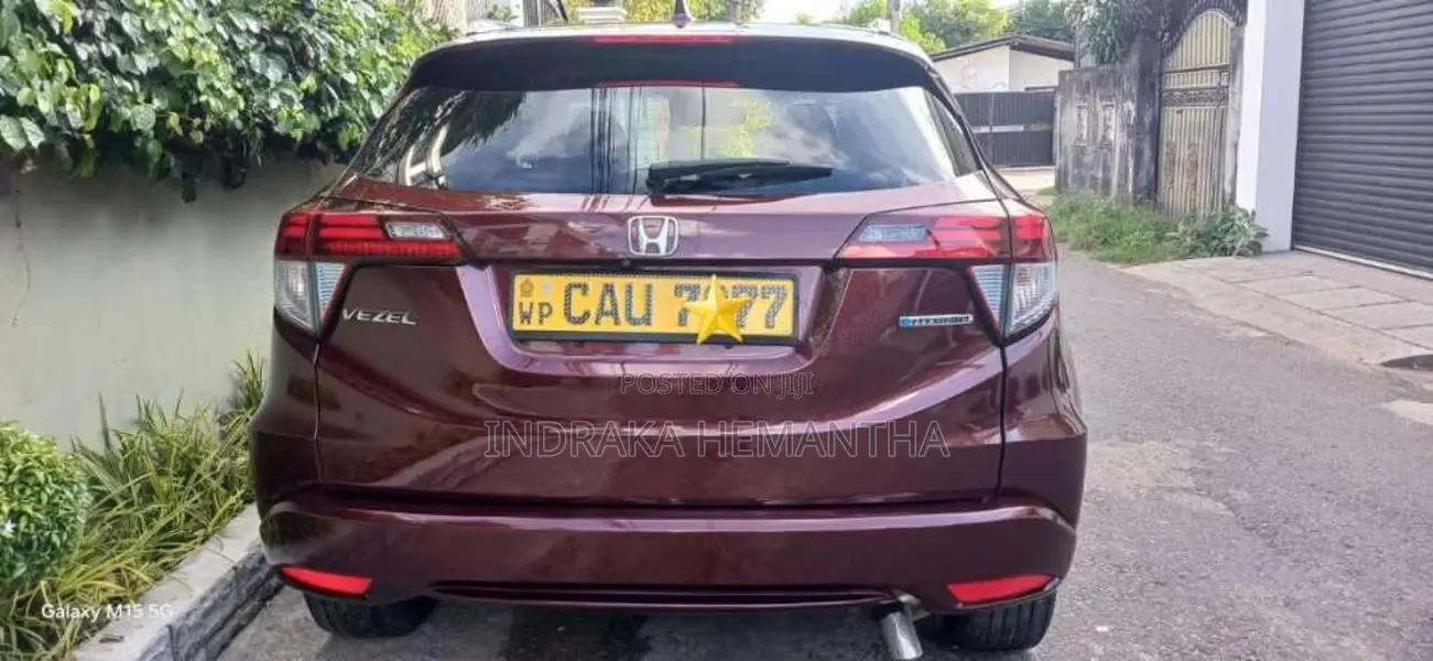 Honda Vezel 2014 SUV (Used)