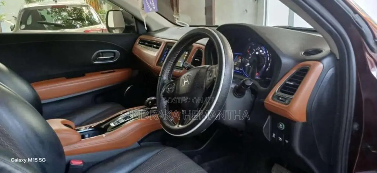 Honda Vezel 2014 SUV (Used)