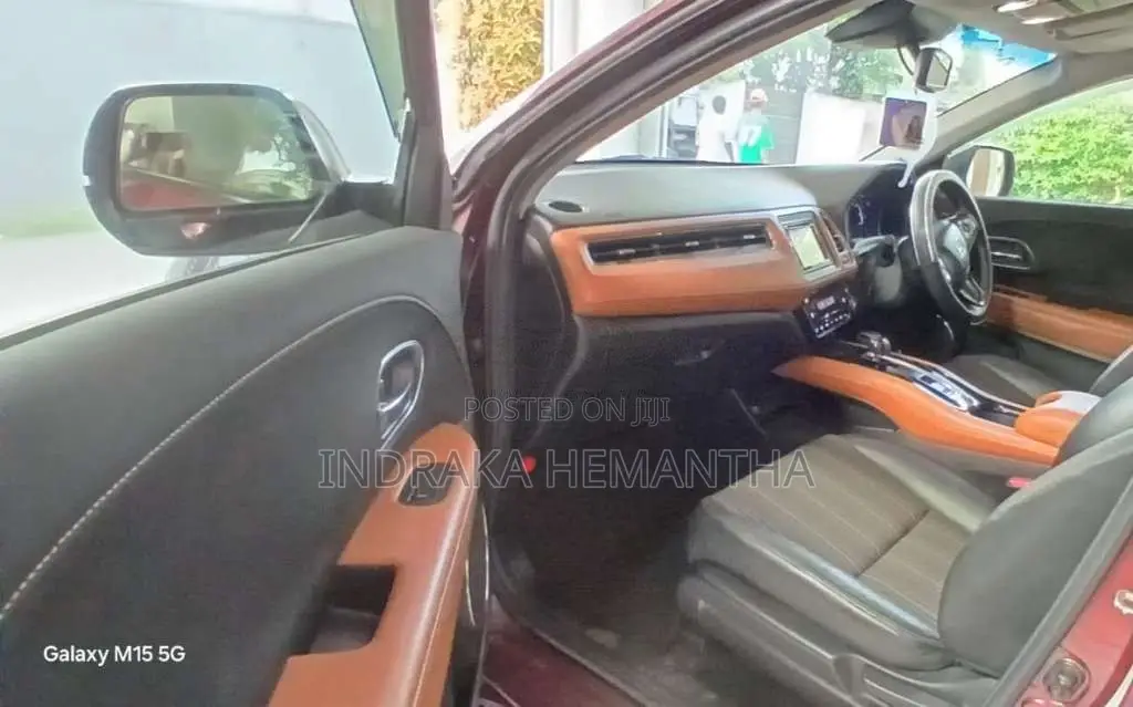 Honda Vezel 2014 SUV (Used)