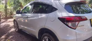 Honda Vezel 2014 SUV (Used)