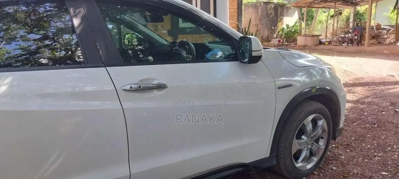 Honda Vezel 2014 SUV (Used)