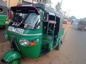 Bajaj 4 Stroke 2010 Three Wheel (Used)