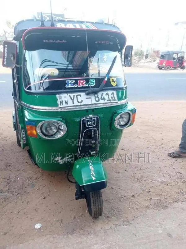 Bajaj 4 Stroke 2010 Three Wheel (Used)