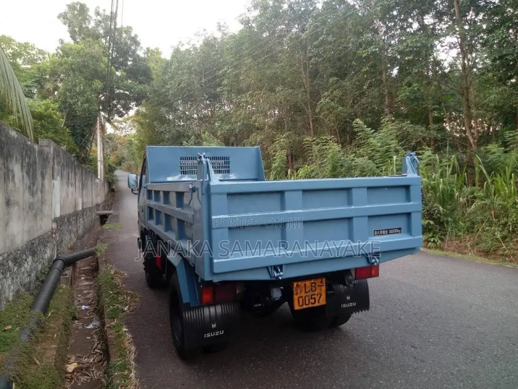 Isuzu AKR66E 1998 Lorry (Used)