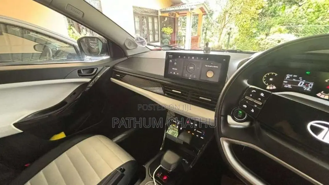 Tata Curvv 2025 SUV (Used)