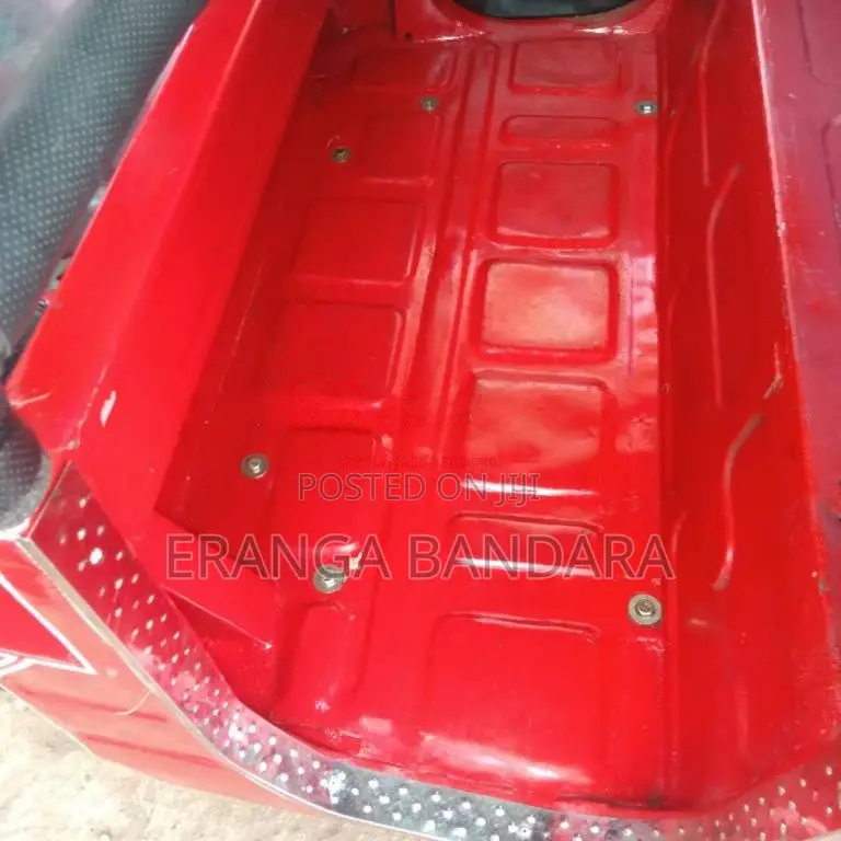 Bajaj 2 Stroke 2004 Three Wheel (Used)
