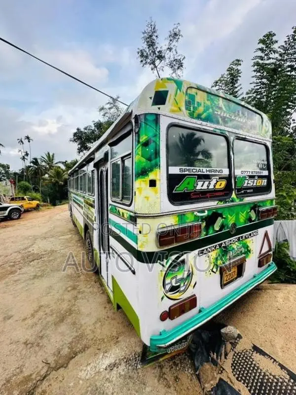 Ashok-Leyland Leyland 2002 Bus (Used)