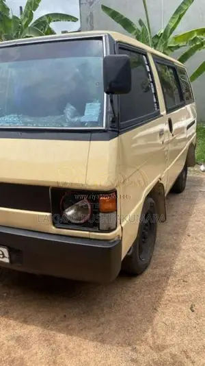 Mitsubishi Delica 1979 Van (Used)
