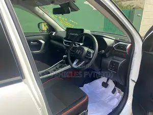 Toyota Raize Z 2025 SUV (Used)