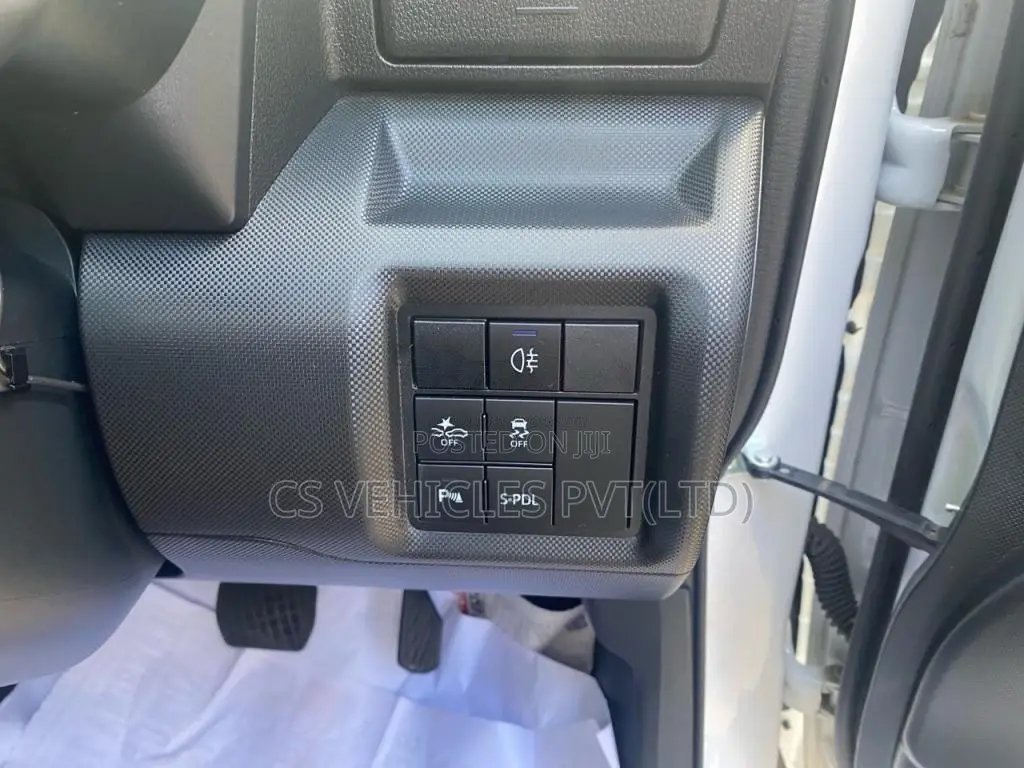 Toyota Raize Z 2025 SUV (Used)