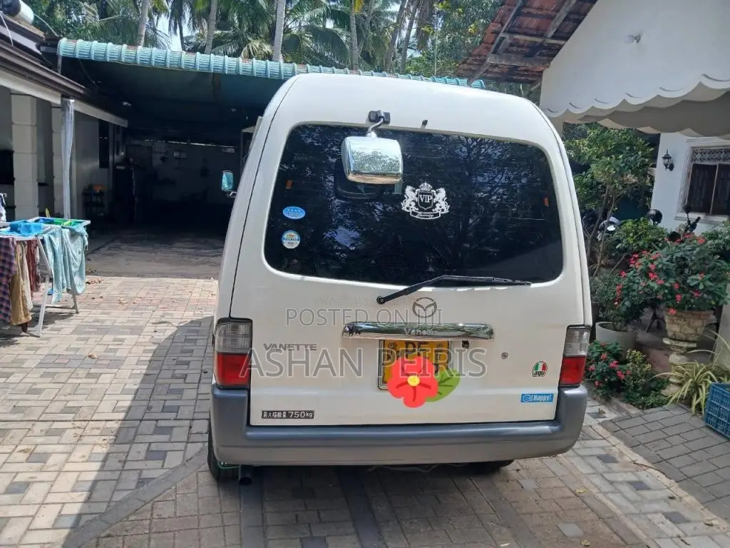 Mazda Vanette Lion Face 2010 Van (Used)