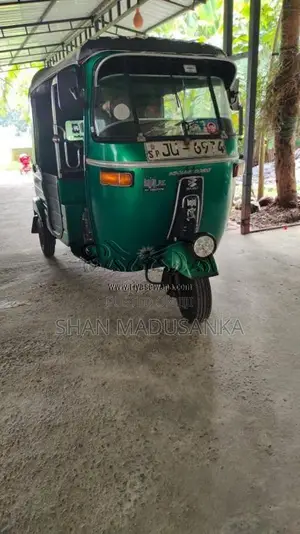 Bajaj 2 Stroke 2006 Three Wheel (Used)