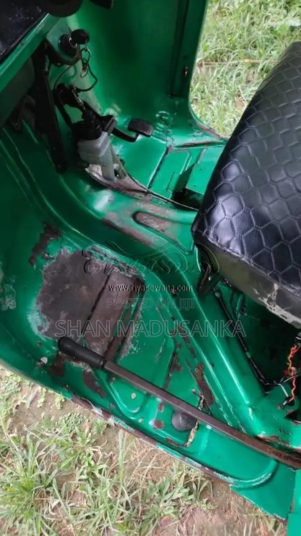 Bajaj 2 Stroke 2006 Three Wheel (Used)