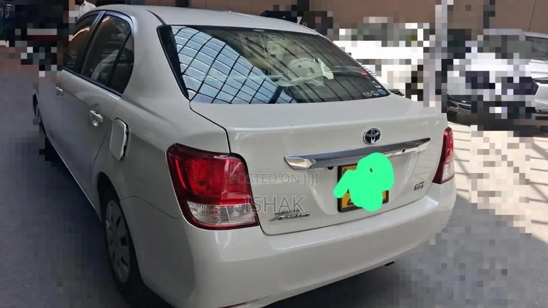 Toyota Axio 2014 Car (Used)