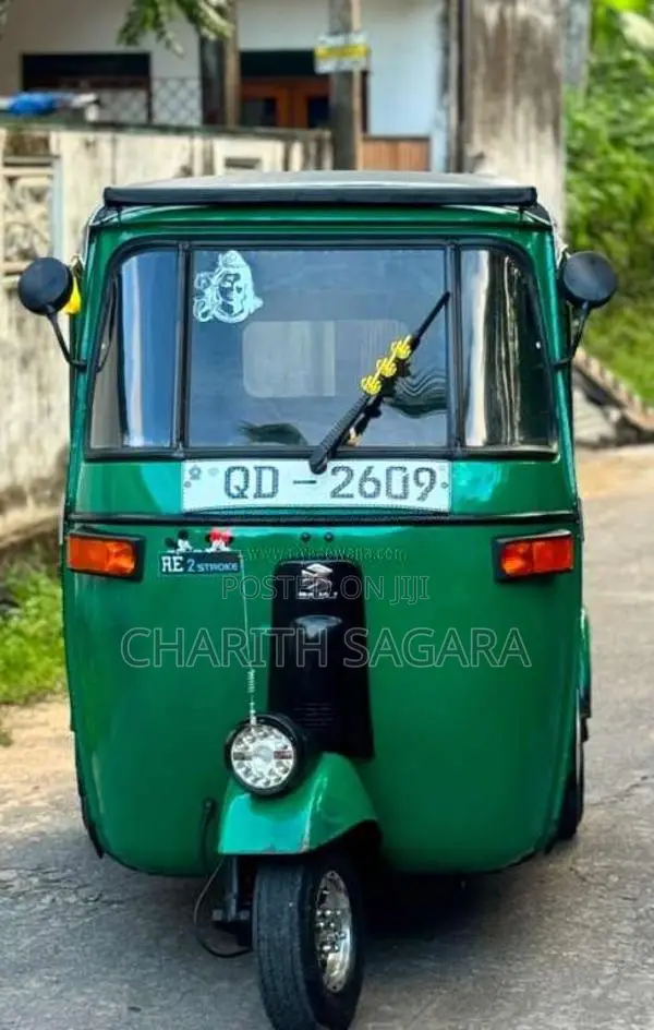 Bajaj 2 Stroke 2006 Three Wheel (Used)