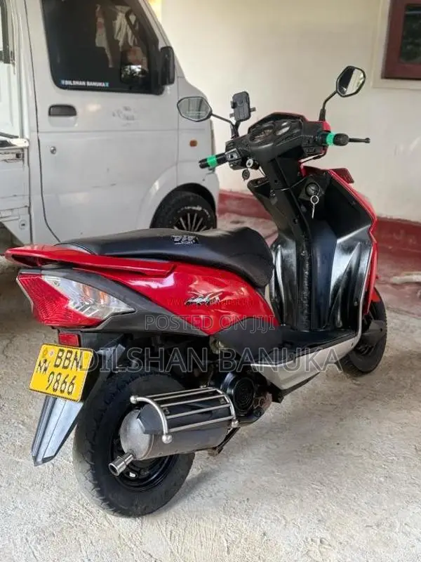 Honda Dio 2015 Motorbike (Used)