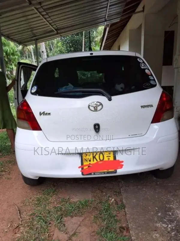 Toyota Vitz 2007 Car (Used)