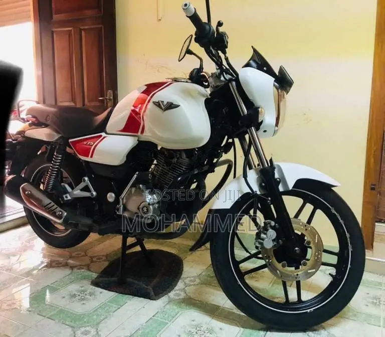 Bajaj V15 2016 Motorbike (Used)
