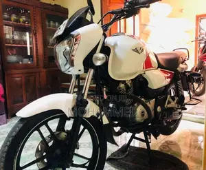 Bajaj V15 2016 Motorbike (Used)