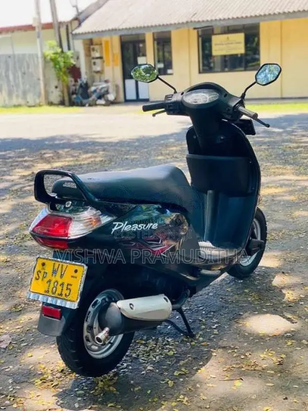 Hero Pleasure 2011 Motorbike (Used)