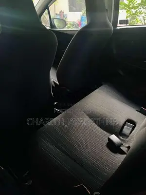 Toyota Vitz 2017 Car (Used)