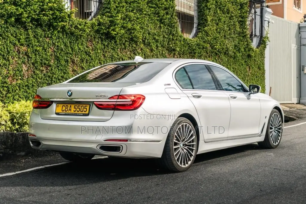 BMW 740 2018 Car (Used)