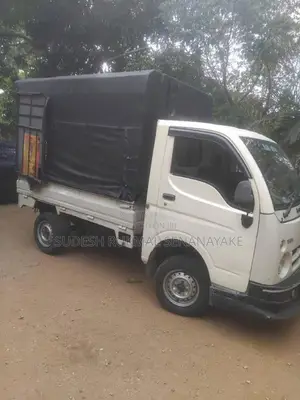 Tata Dimo Batta 2010 Lorry (Used)