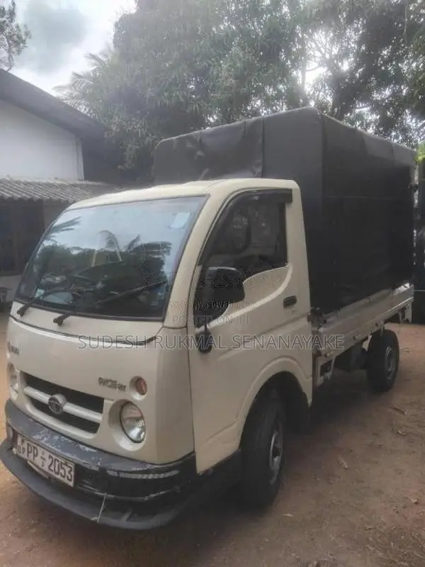 Tata Dimo Batta 2010 Lorry (Used)