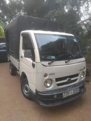 Tata Dimo Batta 2010 Lorry (Used)