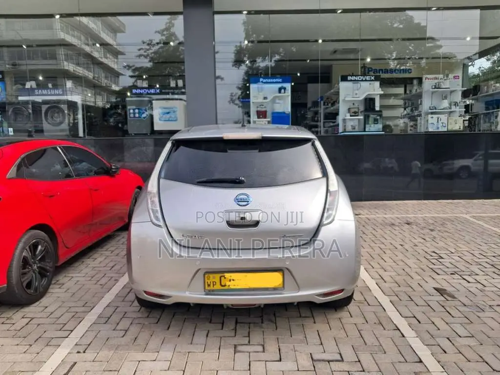 Nissan Leaf 2015 Car (Used)