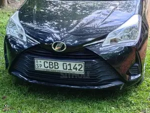 Toyota Vitz 2017 Car (Used)