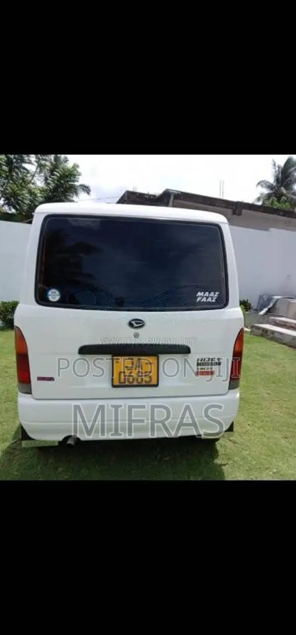 Daihatsu Hijet 2004 Van (Used)