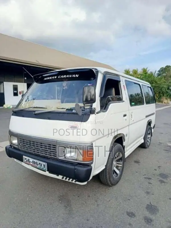 Nissan Caravan 1990 Van (Used)