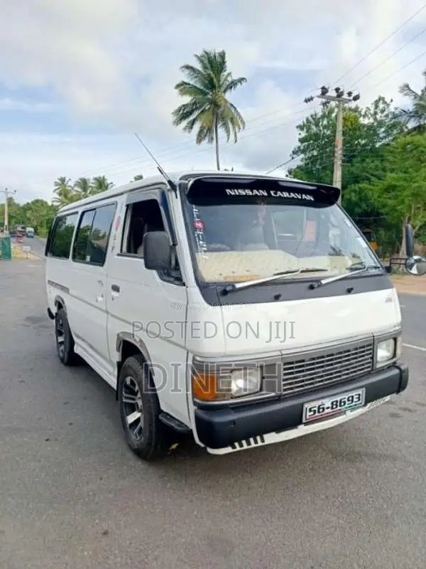 Nissan Caravan 1990 Van (Used)