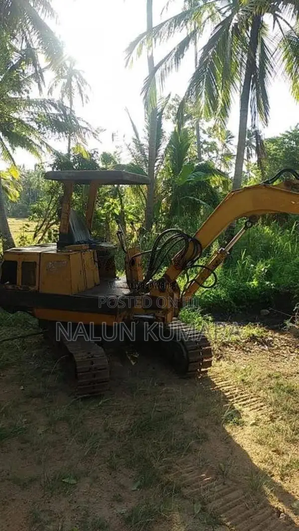 Mitsubishi MS30 1996 Heavy-Duty (Used)