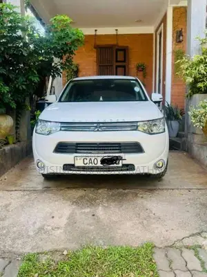 Mitsubishi Outlander 2013 SUV (Used)