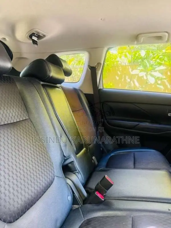 Mitsubishi Outlander 2013 SUV (Used)