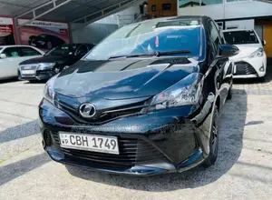 Toyota Vitz 2015 Car (Used)