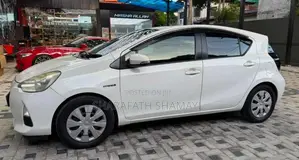 Toyota Aqua 2012 Car (Used)