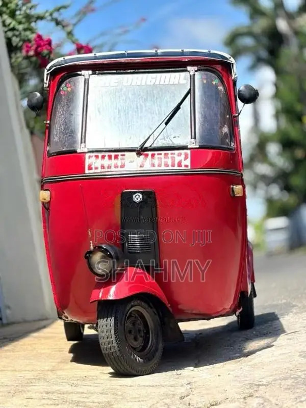 Bajaj RE 2 Stroke 1998 Three Wheel (Used)