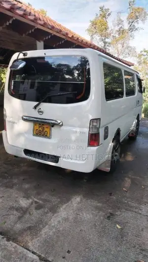 Nissan Caravan 2015 Van (Used)